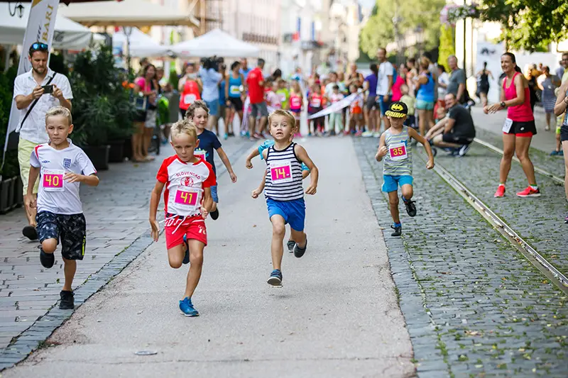 Velvet Run 2019