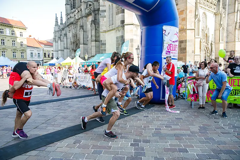 Velvet Run 2019